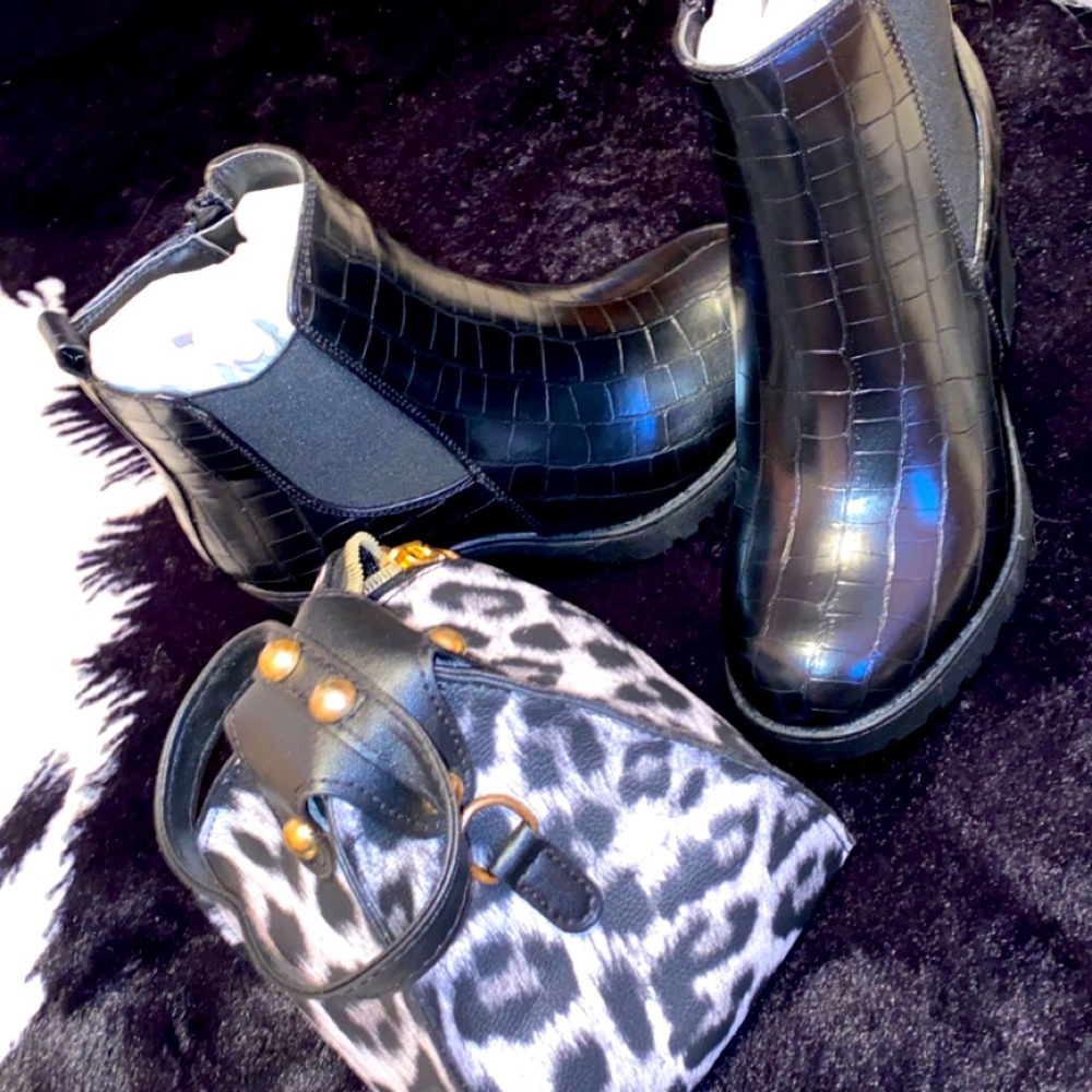 CAN BE SOLD TOGETHER AS SET !